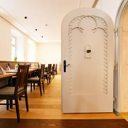 Hotel Alte Vogtei 2*